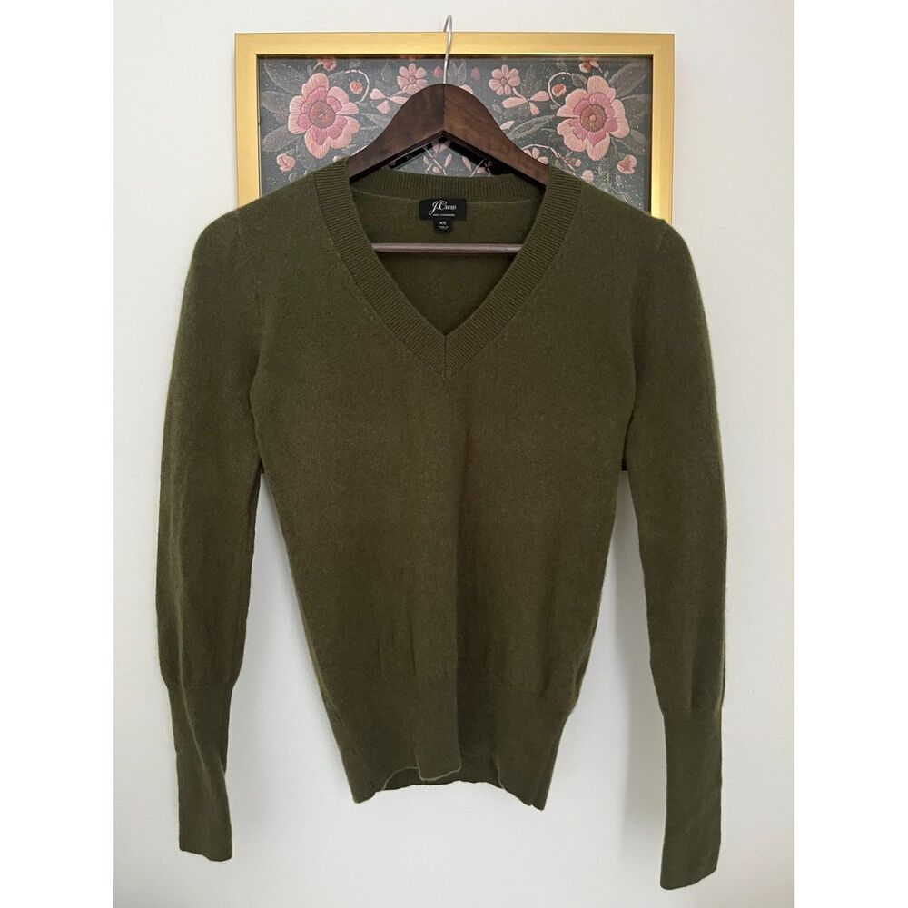 JCREW 100% Cashmere Olive Green V-Neck Pullover XS Preppy Quiet Luxury